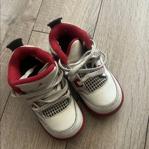 Jordan Toddler Sneakers - Picture 4 of 7